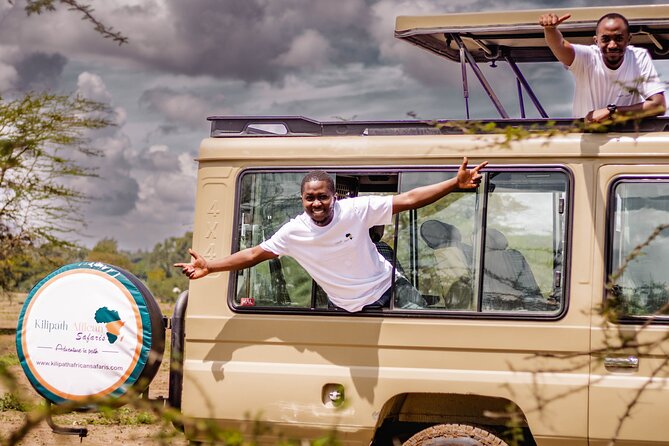 4 Day Ngorongoro Crater Tarangire and Serengeti National Park - Day two: the long road to Serengeti