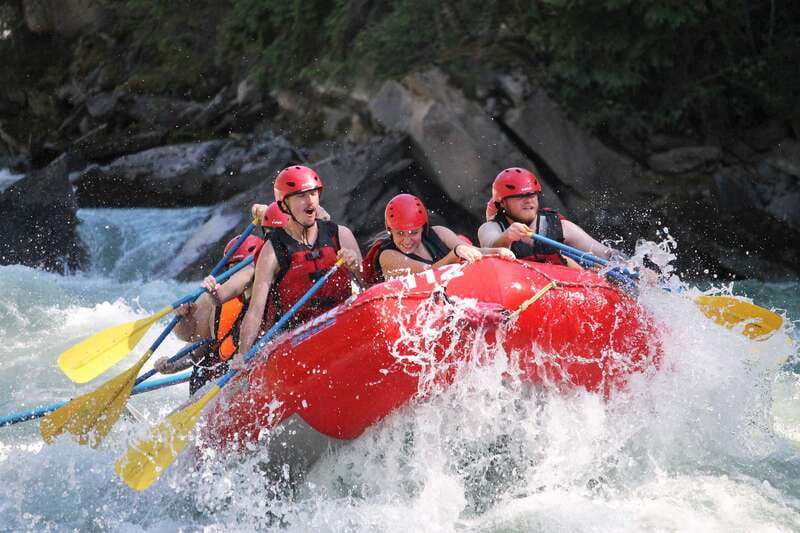 5-Hour Fraser River Rafting in Jasper National Park - Practical tips for a better day