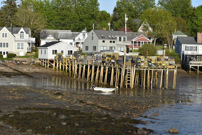 6 Hour: Premiere & Private Acadia National Park with Lobster Pier - Glacial lakes, Sand Beach, and Great Head