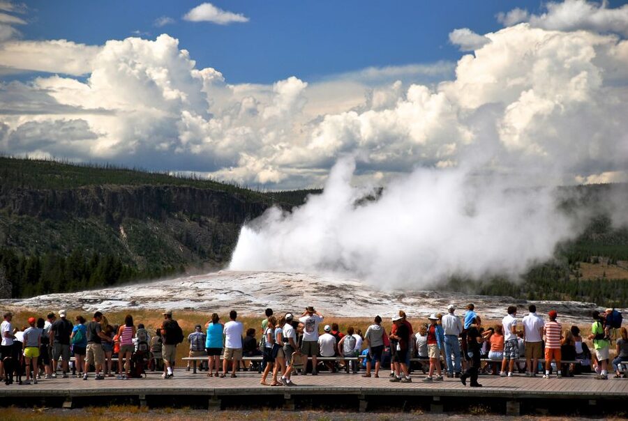 7-Day Yellowstone National Park Rocky Mountain Explorer - Two days inside Yellowstone National Park