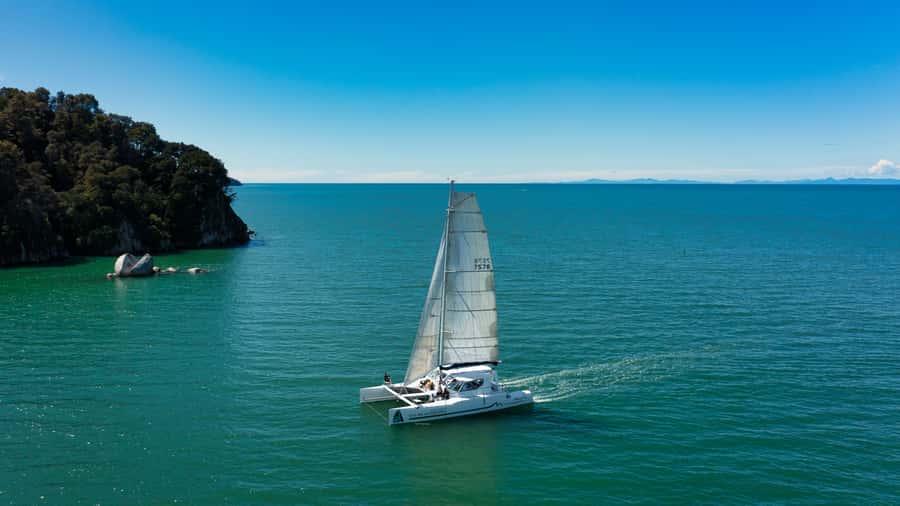 Abel Tasman National Park: Sailing and Self-Guided Walk - Kaiteriteri to Anchorage Bay by catamaran