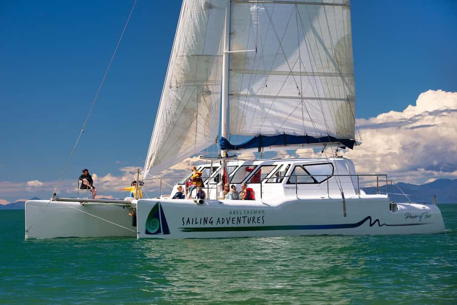 Abel Tasman National Park: Self-Guided Walk & Sailing - The return transfer solves the car problem