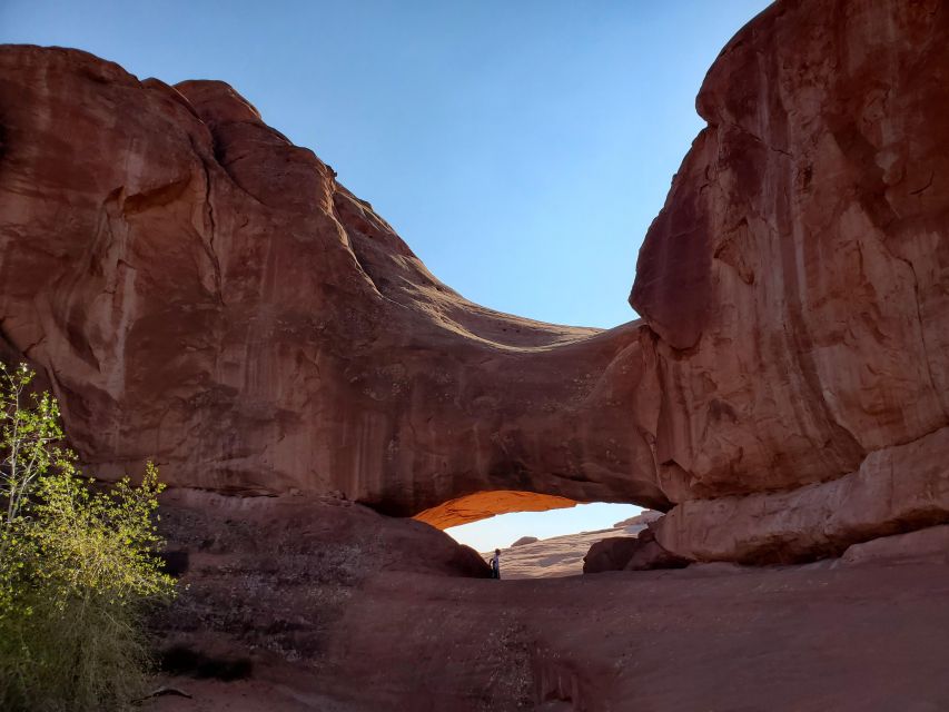 Afternoon Arches National Park 4x4 Tour - Eye of the Whale brings the backcountry payoff
