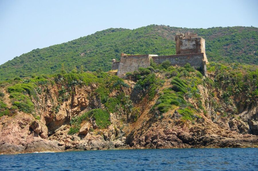 Ajaccio: Guided Scandola Nature Reserve Boat Tour - Two hours in Girolata, Corsica’s sea-only village