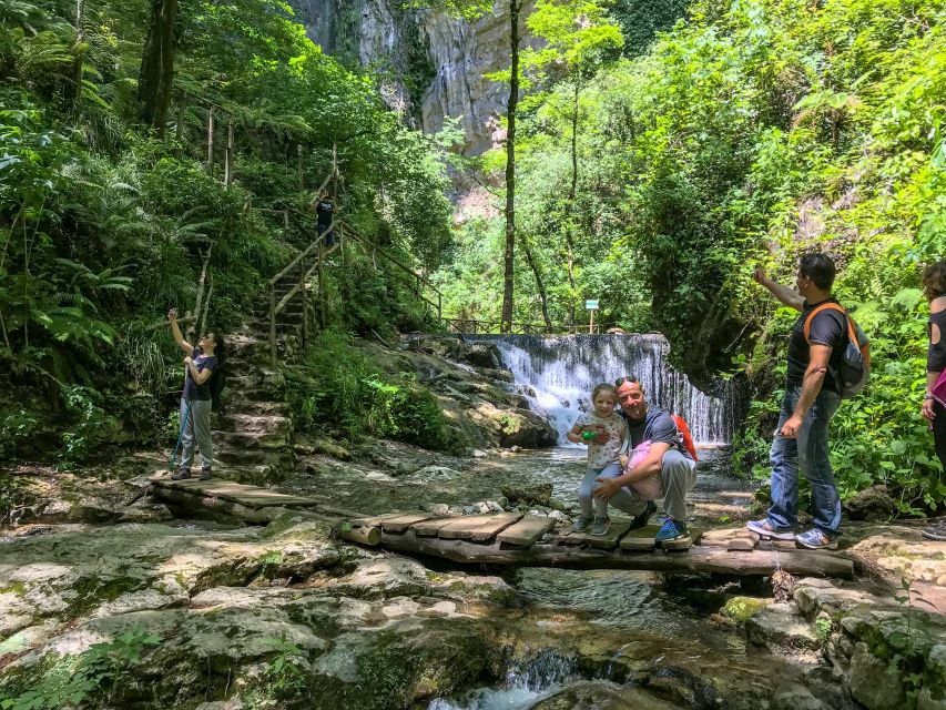 Amalfi: Private Valley of the Mills Nature Reserve Tour - A private guide makes the difference