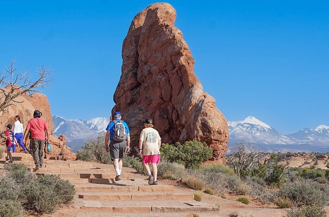 Arches National Park Half Day Tour - Morning or afternoon: choosing the better departure