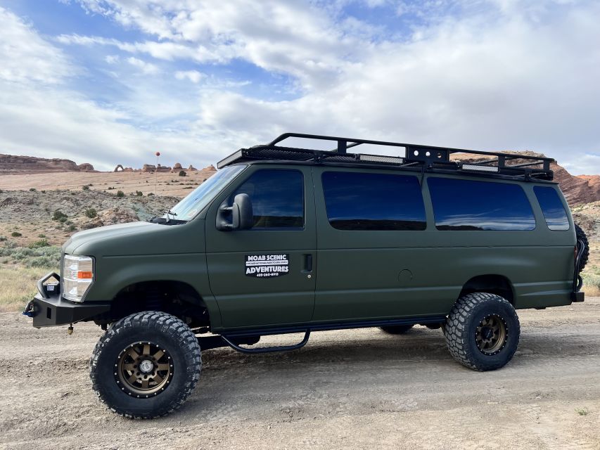 Arches National Park: Sunset Pavement Van Tour - Delicate Arch Overlook without the long hike