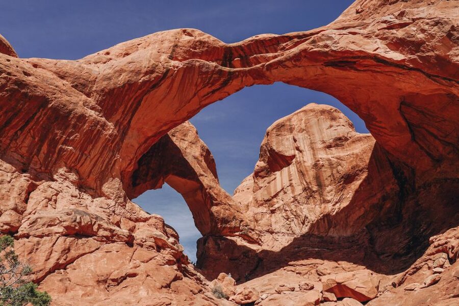 Arches National Park: Sunset Pavement Van Tour - Guide quality and the small-group feel