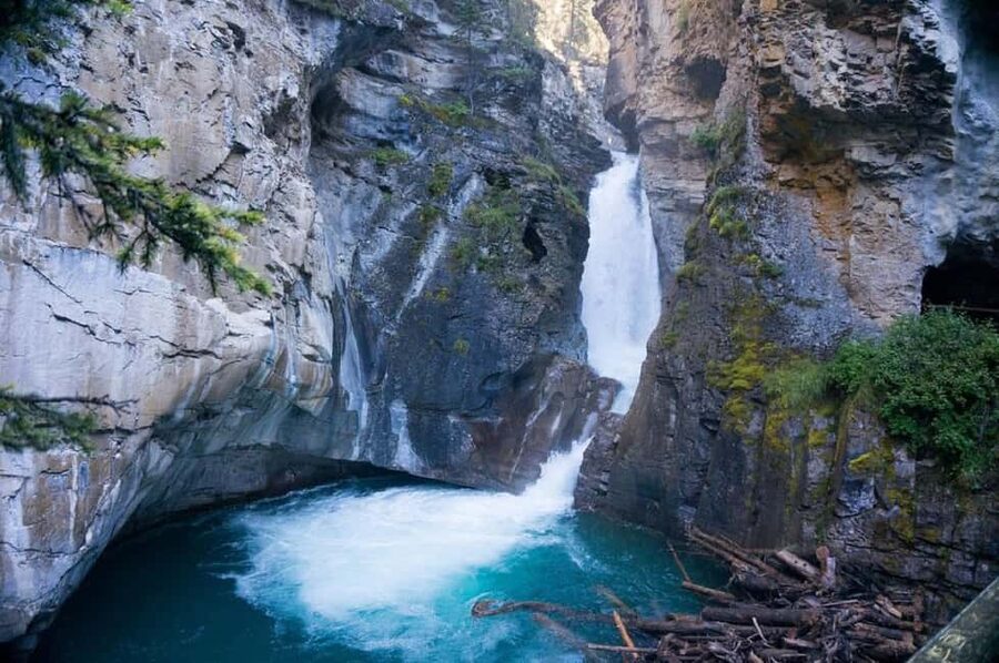 Banff/Calgary:Banff National Park&Johnston Canyon 1-Day Tour - Seasonal differences matter more than you might expect