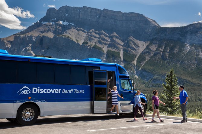 Banff National Park Tour with Lake Louise and Moraine Lake - Afternoon departures and crowd levels