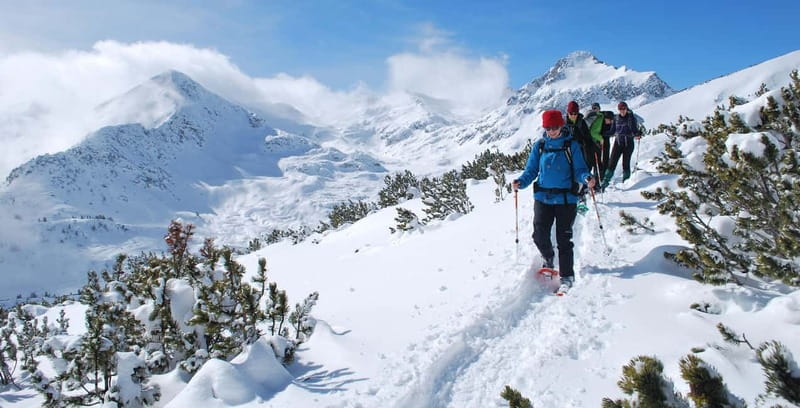 Bansko: Easy snowshoeing Pirin National Park & thermal spa - Leaving Bansko for the Pirin Mountains