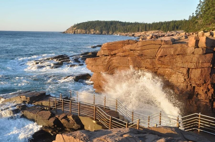 Bar Harbor: Acadia National Park Tour with Lobster Roll - What the four-hour schedule does well