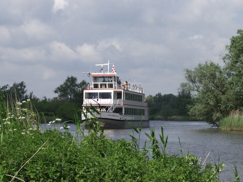 Biesbosch: Boat Cruise through National Park - The De Zilvermeeuw boat and onboard comfort