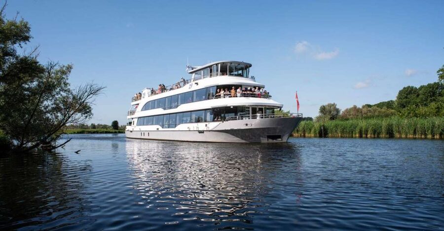 Biesbosch: Boat Cruise through National Park - Seeing the park from the large deck