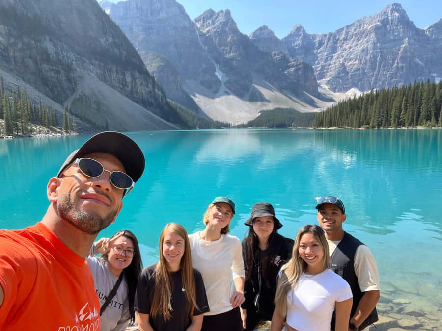 Calgary/Canmore: Banff National Park & Lake Louise Day Trip - Summer route: Bow Falls, Surprise Corner, and Lake Minnewanka