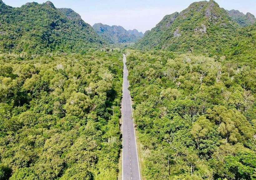 Cat Ba National Park, Lan Ha Bay 2 Days 1 Night Adventure - Ba Trai Dao Beach and the fish farm