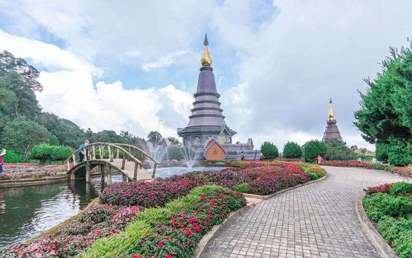Chiang Mai: Doi Inthanon National Park and Pha Dok Siew Trek - The King and Queen Pagodas in 45 minutes