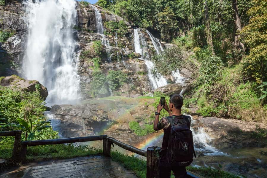 Chiang Mai: Doi Inthanon National Park with Ticket & Lunch - A quick stop at the Hmong community market