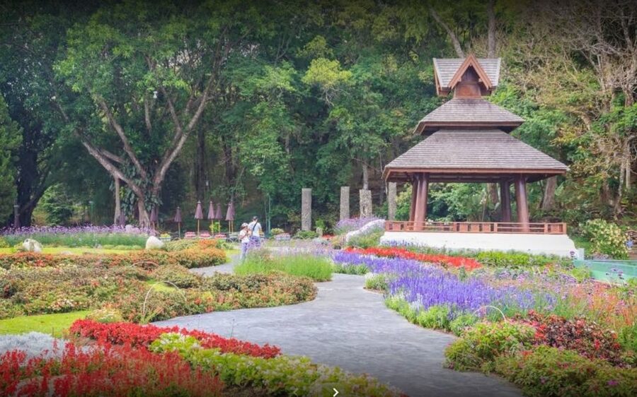 Chiang Mai: Doi Suthep National Park Leisure Hiking & Biking - The Hmong village adds people and place