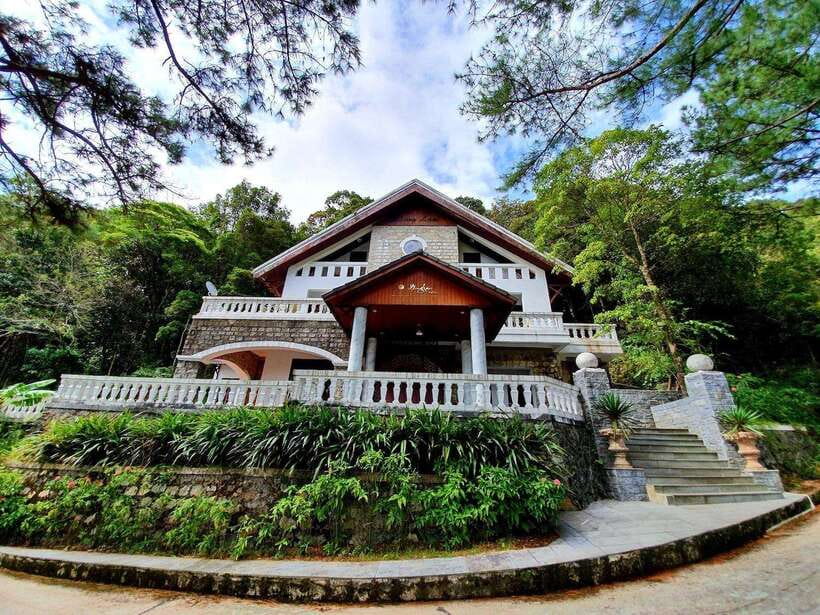 Da Nang: Bach Ma National Park Trek And Beach Retreat - The 1.5-kilometer route to Do Quyen Waterfall