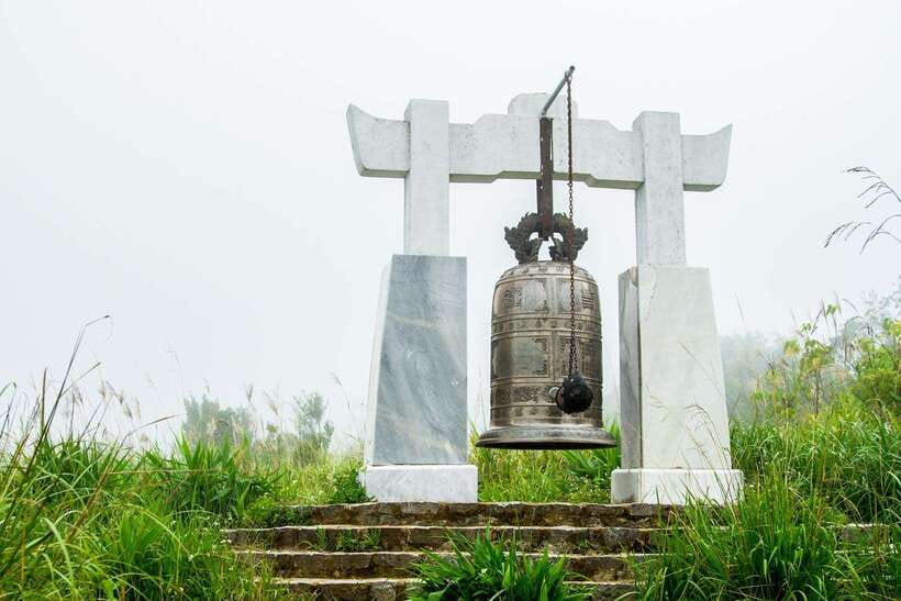 Da Nang: Bach Ma National Park Trek And Beach Retreat - The steep road and the start of the hike