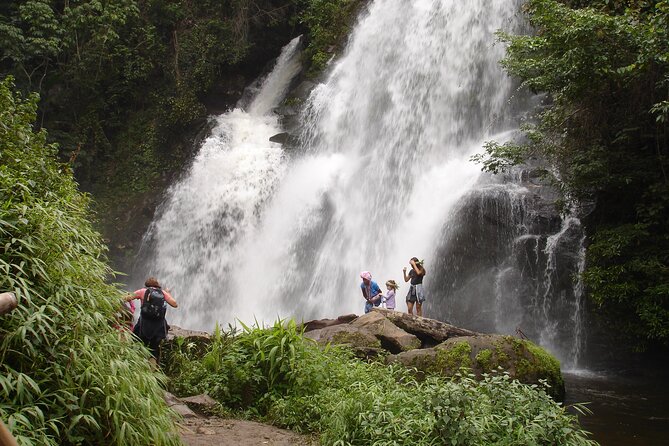 Doi Inthanon National park and 2 hours hiking with private tour - Wachiratan Waterfall brings the first big view