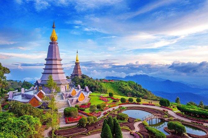 Doi Inthanon National Park with Nature Trail Trekking 1-Day Tour - Wachirathan Falls starts the sightseeing