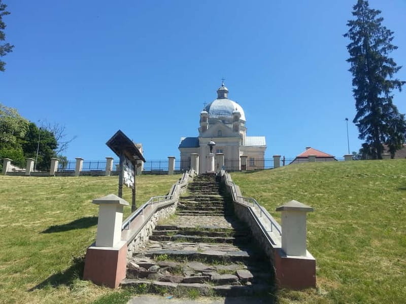 Dzukija National Park and Grutas Park: Full-Day Tour - Merkine’s dome, pyramid, and quiet pause