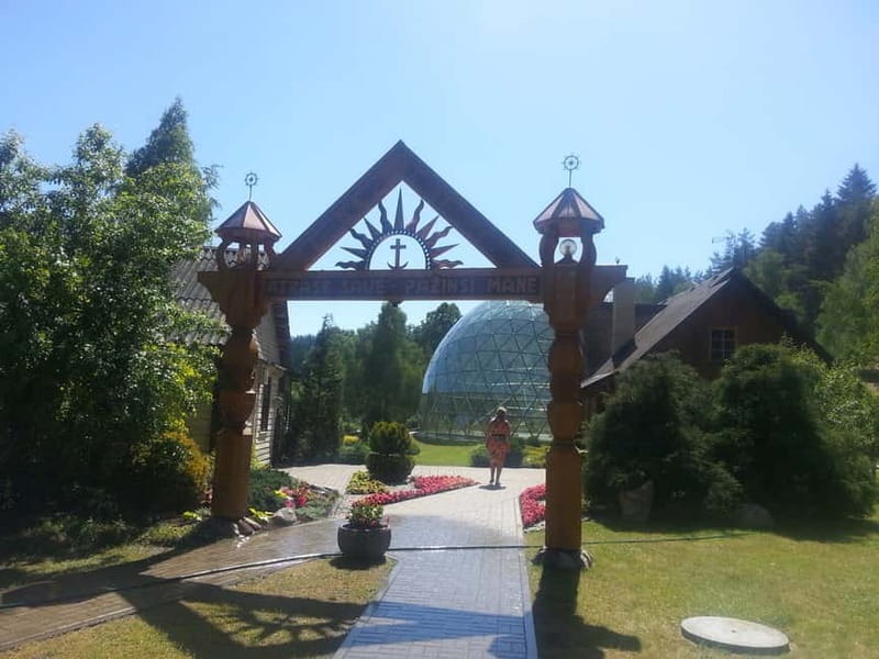 Dzukija National Park and Grutas Park: Full-Day Tour - Cepkeliai Marsh and the limits of nature access
