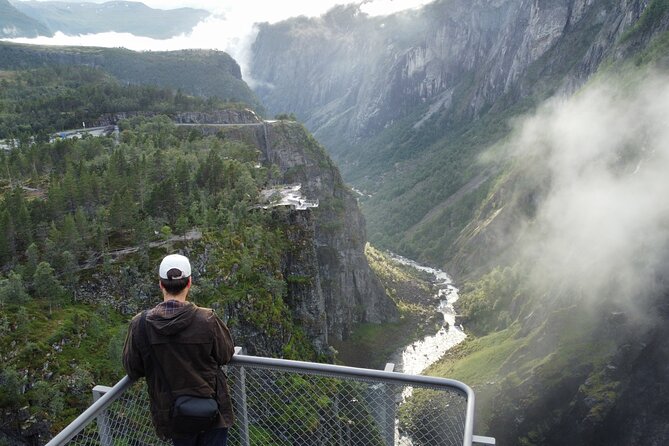 Eidfjord Guided tour Vøringfossen Waterfall & National Park - Fossli Hotel adds a touch of old Norway