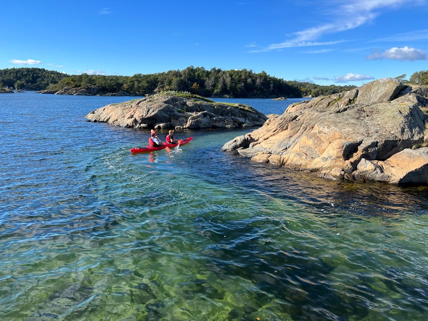 Færvik: Raet National Park Sea Kayaking Trip - Clear water and maritime life at kayak height