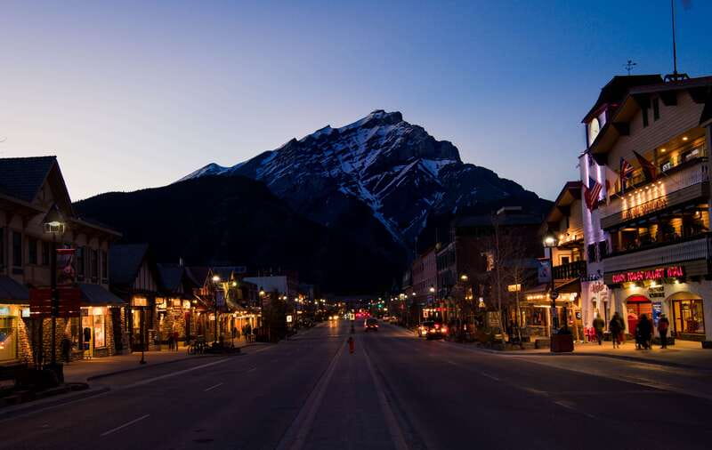 From Banff/Canmore: Deep 1 Day Tour in Banff National Park - Johnston Canyon and the Ink Pots