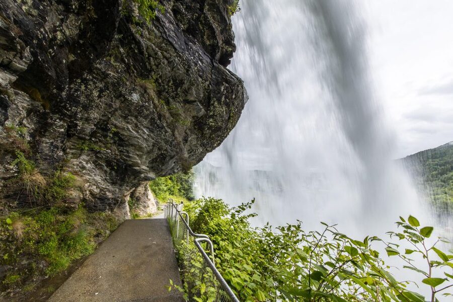 From Bergen: Folgefonna National Park & Glacier Lake Tour - Steindalsfossen: a waterfall with a proper viewpoint