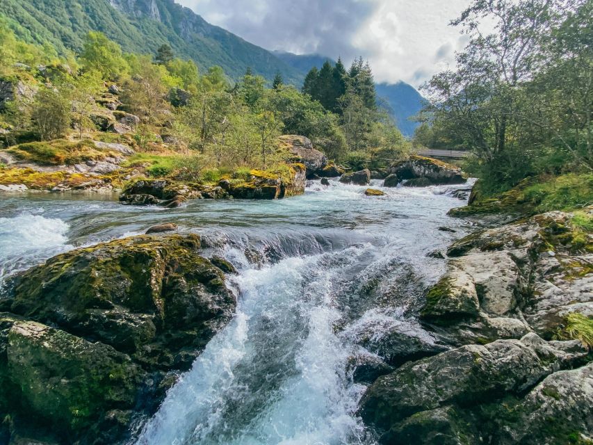 From Bergen: Folgefonna National Park & Glacier Lake Tour - The drive through Vestland County