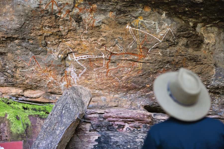 From Darwin: Kakadu Wilderness Escape & Rock Art Day Tour - Bowali Visitor Centre and the meaning of Country