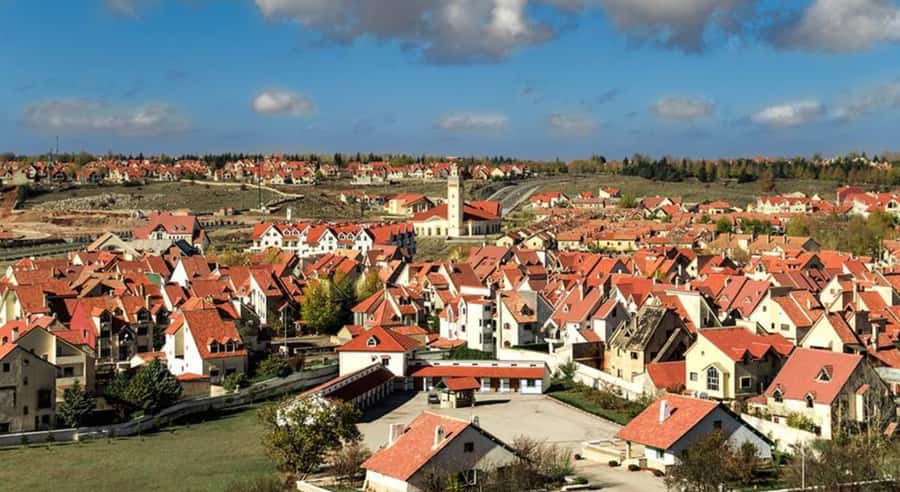From Fez: Middle Atlas Day Trip with Ifrane National Park - Ifrane’s French-style streets and stone lion