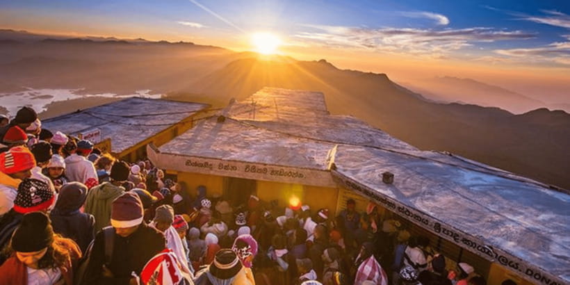 From Kandy: Adams Peak Guided hike via Peak Wilderness - Starting the ascent at Nallathanniya