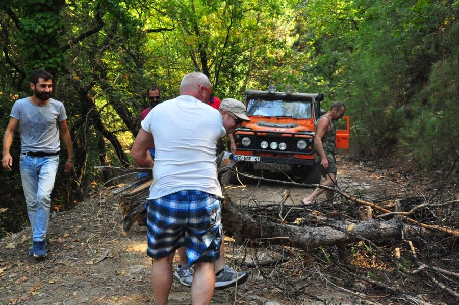From Kusadasi: Full-Day National Park Jeep Tour with Lunch - What to bring and what to leave at home