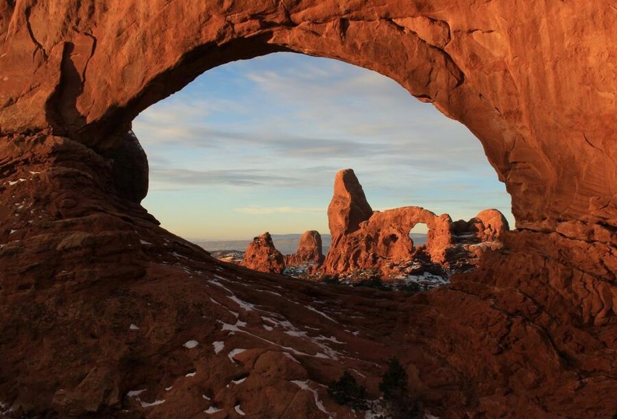 From Moab: Half-Day Arches National Park 4x4 Driving Tour - Dinosaur tracks and the old cowboy trail