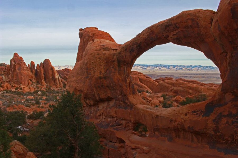 From Moab: Half-Day Arches National Park 4x4 Driving Tour - Guide quality is a major part of the value