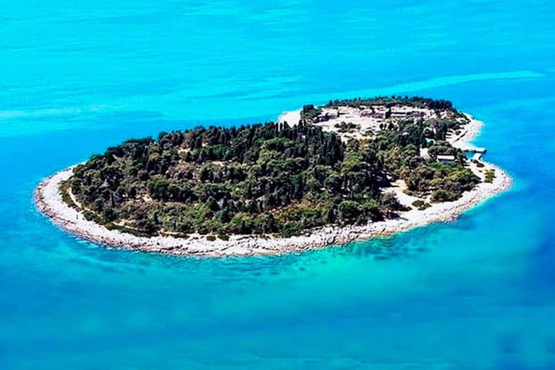 From Pula: Island Stop and National Park Day Cruise - Seeing all 14 Brijuni islands from the water
