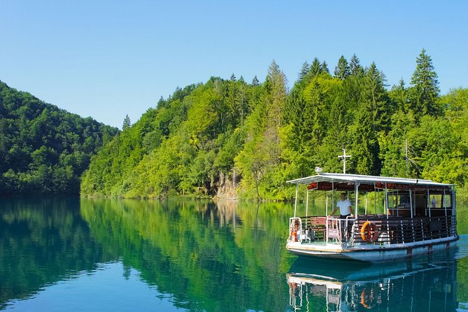 From Split: Plitvice Lakes National Park Guided Tour - Lunch, comfort stops, and the return to Split