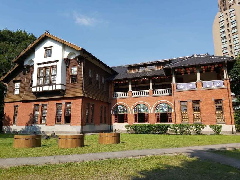 From Taipei: Beitou and Yangmingshan National Park Day Tour - Why this day trip works from Taipei