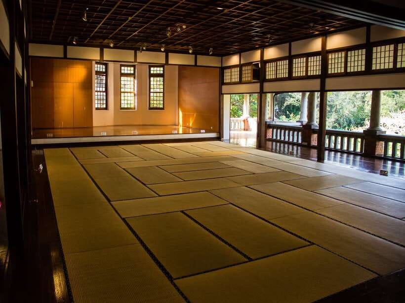 From Taipei: Beitou and Yangmingshan National Park Day Tour - Beitou Hot Spring Museum and Taipei Public Library