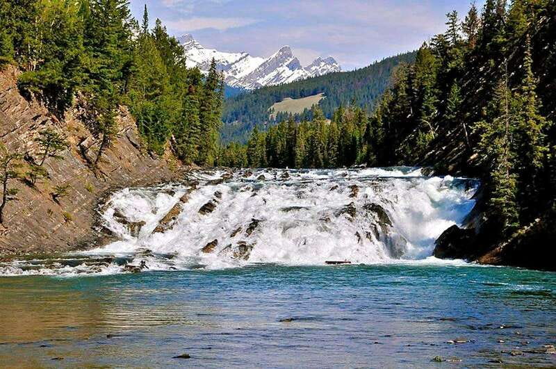 From Vancouver:4-Day Columbia Icefield & Banff National Park - Hotels, meals, and the real value of $922