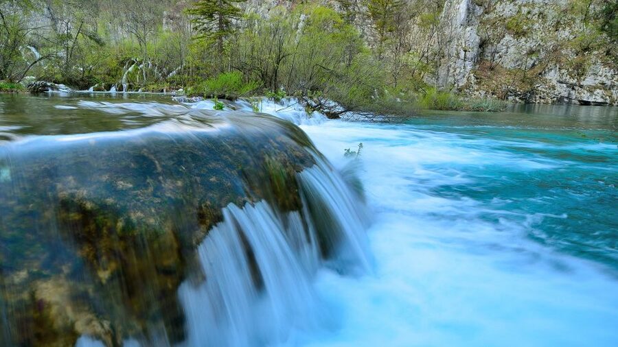 From Zadar: Plitvice Lakes National Park Tour - The park train and the return to Zadar