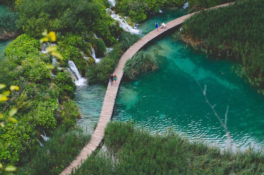 From Zadar: Plitvice Lakes National Park Tour - Pickup in Zadar and the long ride inland