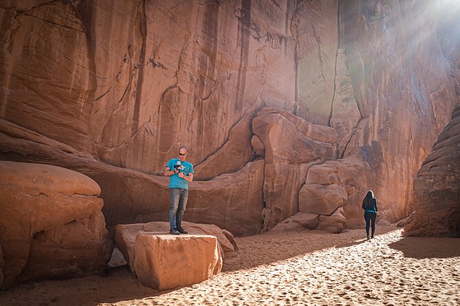 Full-Day Audio Driving Tour of Arches National Park - Delicate Arch requires a choice