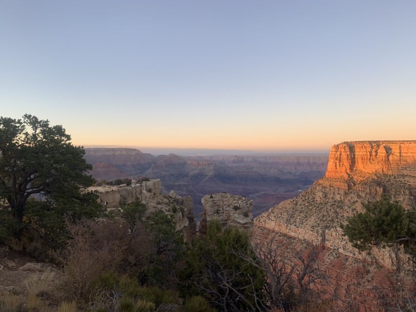 Grand Canyon National Park: Guided Sunset Hummer Tour - Guides make the difference