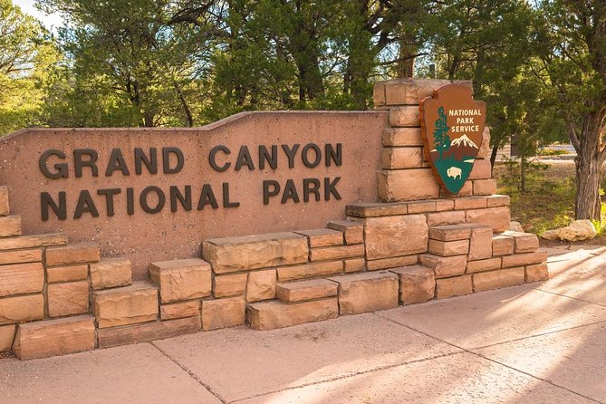 Grand Canyon National Park South Rim Bus Tour from Las Vegas - Guides, drivers, and group rhythm